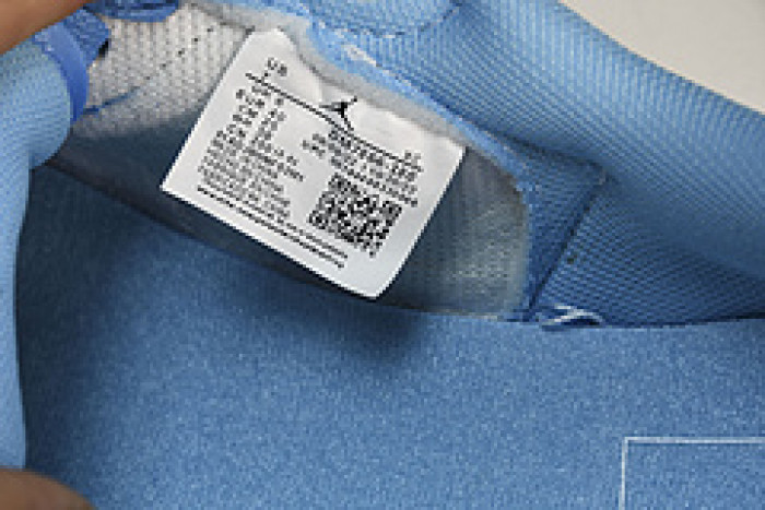 AIR JORDAN 1RETRO HIGH OGD M7866 180