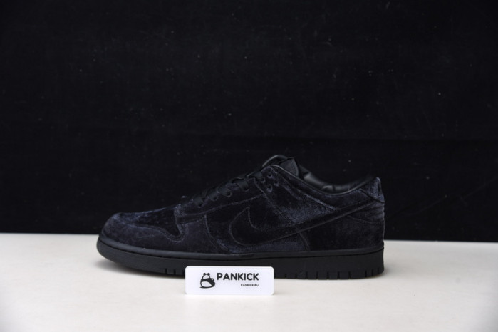 DOVER STREET MARKET X NIKE DUNK LOW TRIPLE BLACK DH2686-002