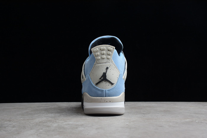 Jordan 4 Retro University Blue - CT8527-400