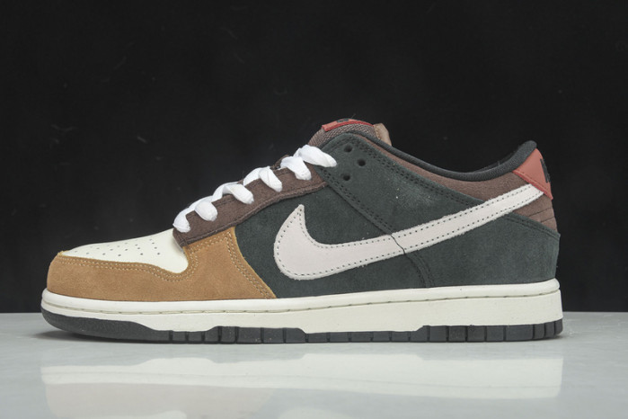 Nike SB Dunk Low Joe Strummer - 304292-902