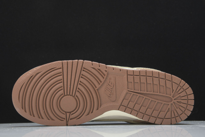 Nike Dunk Low ‘Medium Curry’ DD1390-100