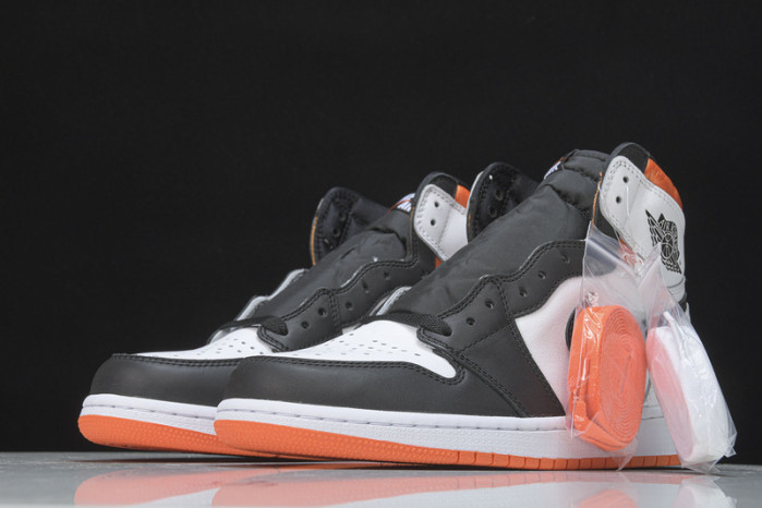 Jordan 1 Retro High Electro Orange - 555088-180