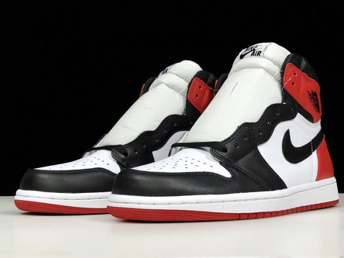 AIR JORDAN 1 HIGH OG “BLACK TOE” WHITE/ BLACK-VARSITY RED 555088-125