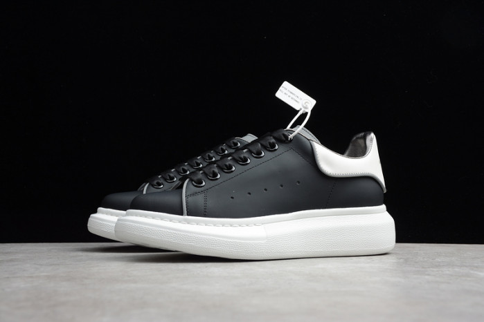 Alexander McQueen sneaker