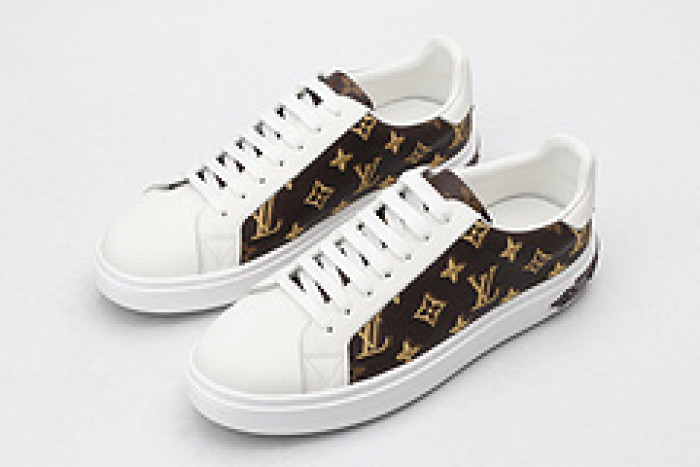L&V SNEAKERS