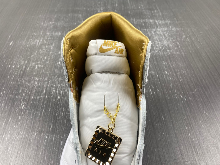 Air Jordan 1 Retro HI OG FD2596-107