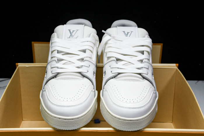 L&V SNEAKERS