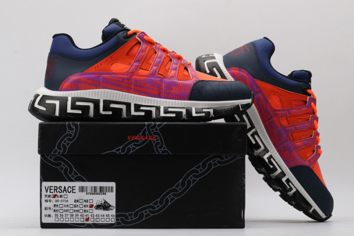 VER DESIGNER SNEAKERS