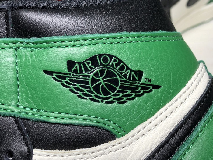 AIR JORDAN 1 RETRO HIGH OG 555088-302