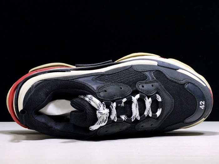 BLEN Triple S Black White Red 483513-W06E1-1000