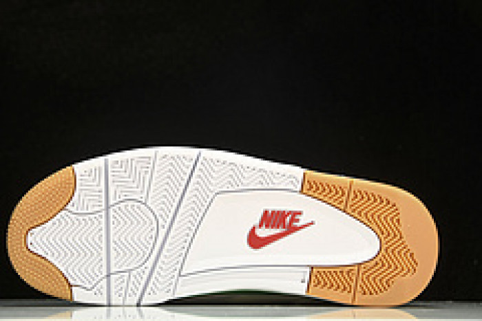 Jordan 4 Retro SB Pine Green - DR5415-103