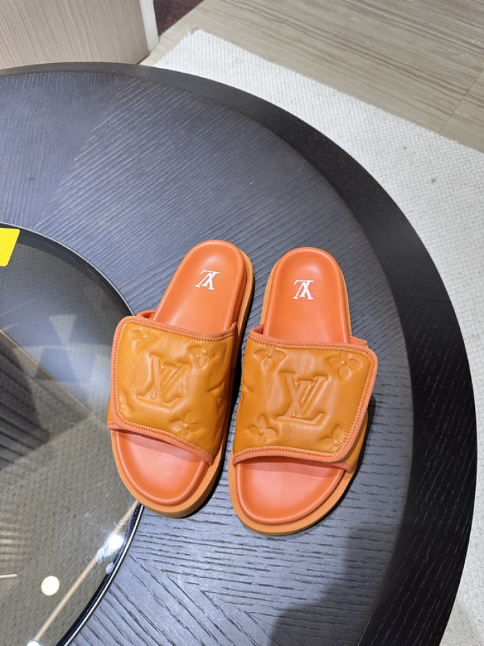 L&V SLIPPERS