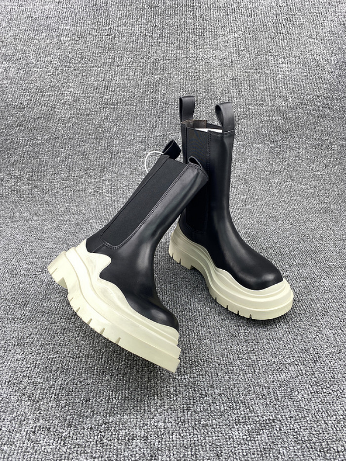BOTTEGA VENETA SNEAKER