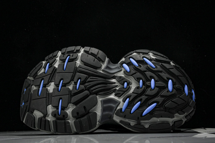 BLEN 10XL W2MV2 1143