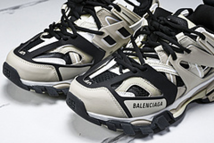 BLEN Track W3AC4 8071