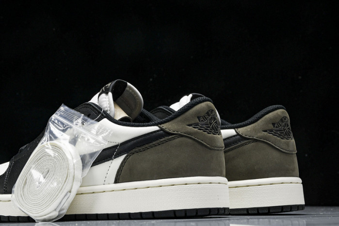 Air Jordan 1 Low OG “Mocha” CZ0790-102