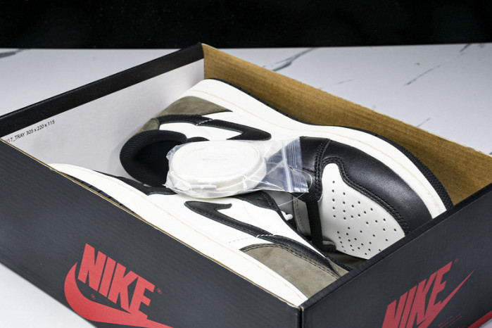 Air Jordan 1 Low OG “Mocha” CZ0790-102