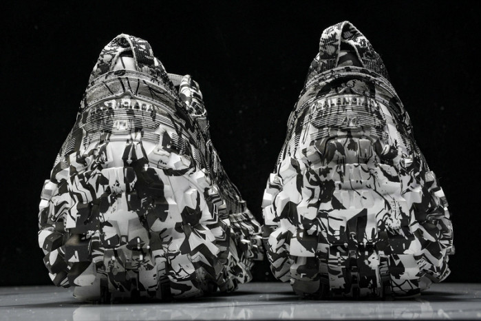 BL DEFENDER 685613-W2RG19010