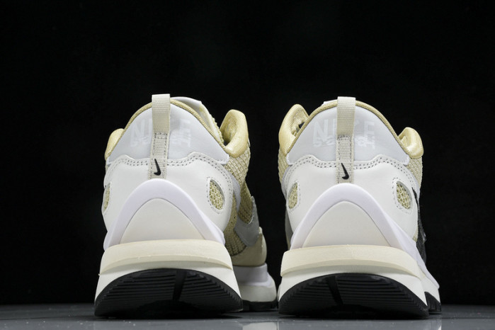 Sacai x Nk VaporWaffle 3.0 CV1363 108