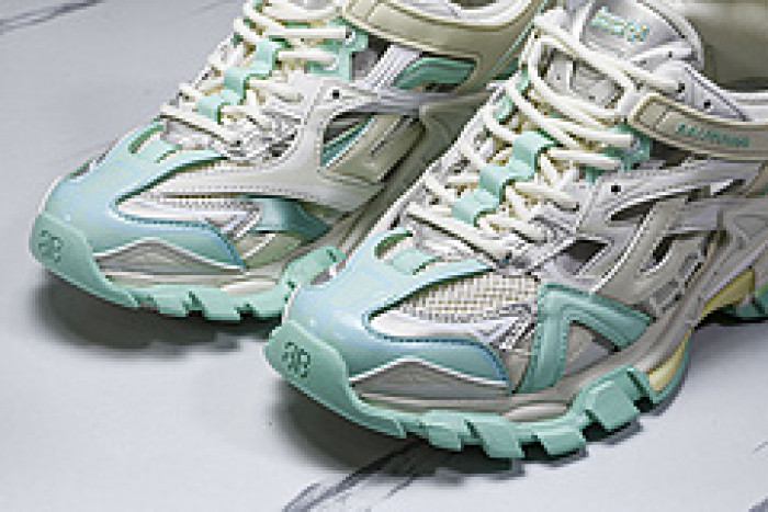 BLEN Track W3AE2 3911