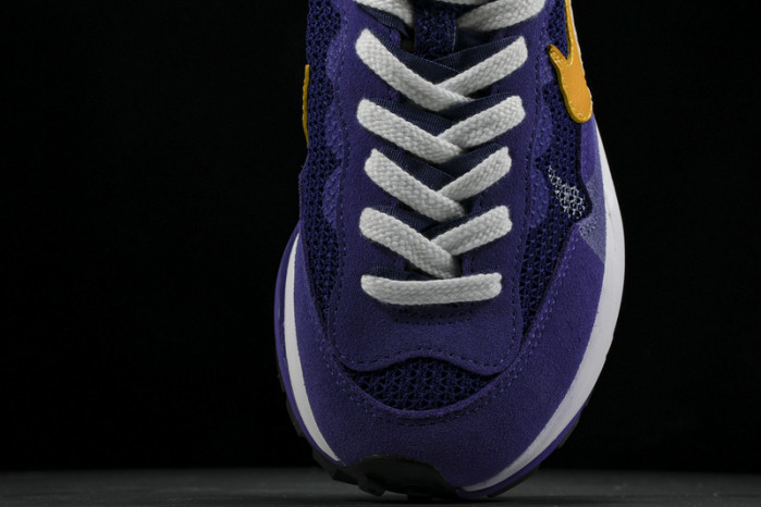 Sacai x Nk VaporWaffle 3.0 CV1363-103