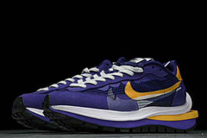 Sacai x Nk VaporWaffle 3.0 CV1363-103