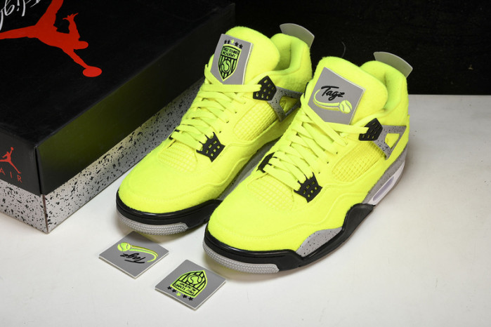 AIR JORDAN 4 RETRO SP DV6773-700