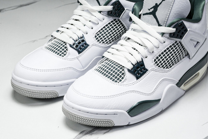 Air Jordan 4 “Oxidized Green” FQ8138-103
