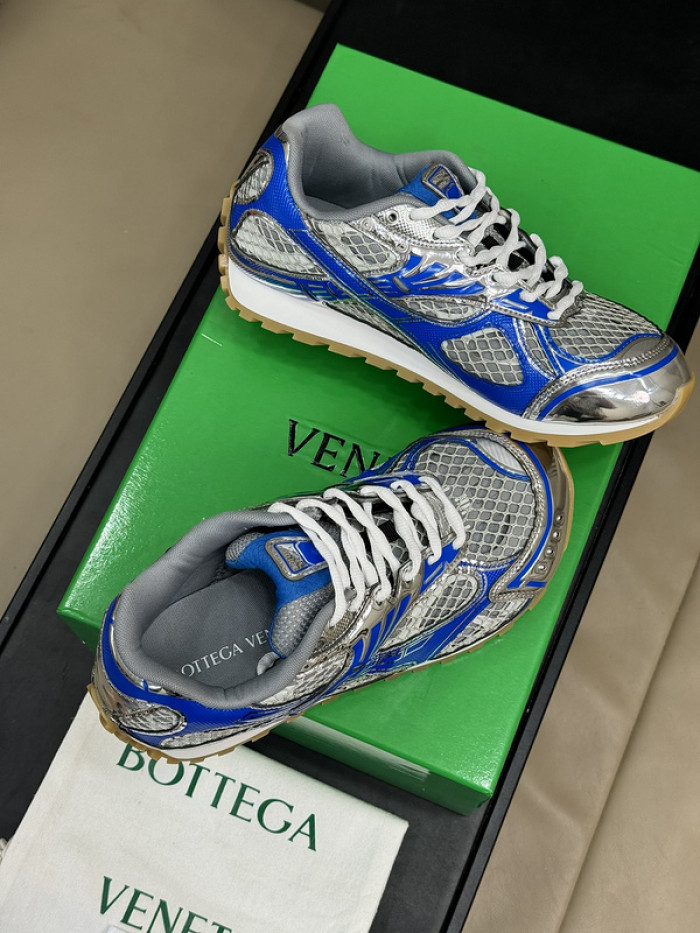 BOTTEGA VENETA SNEAKER