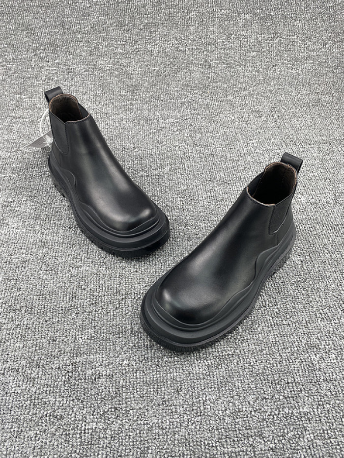 BOTTEGA VENETA SNEAKER