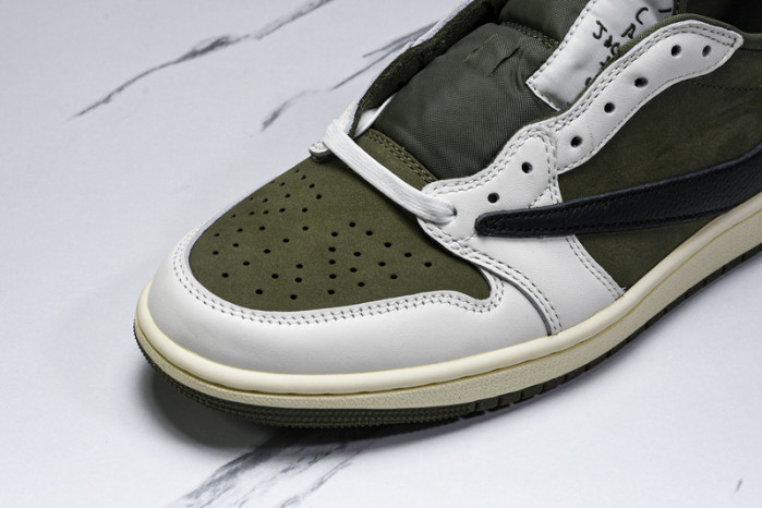 Travis Scott x Air Jordan 1 Low OG DM7866-200