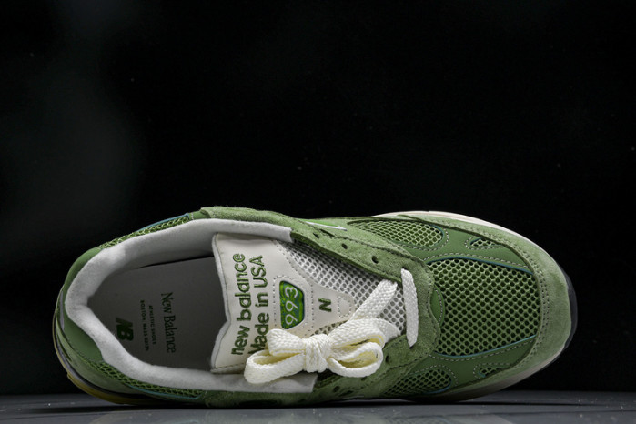 New Balance U993GW