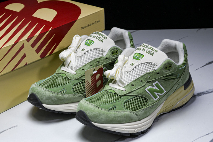 New Balance U993GW