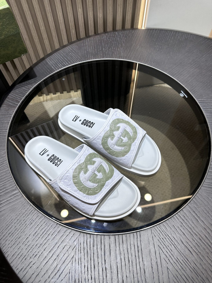 G DESIGNER SLIPPERS