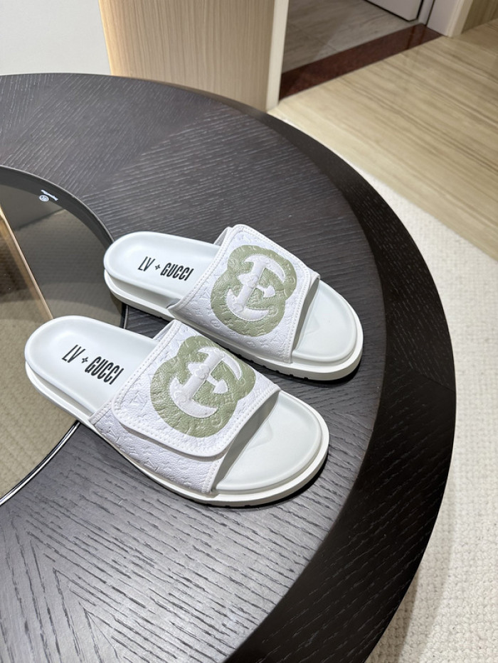 G DESIGNER SLIPPERS