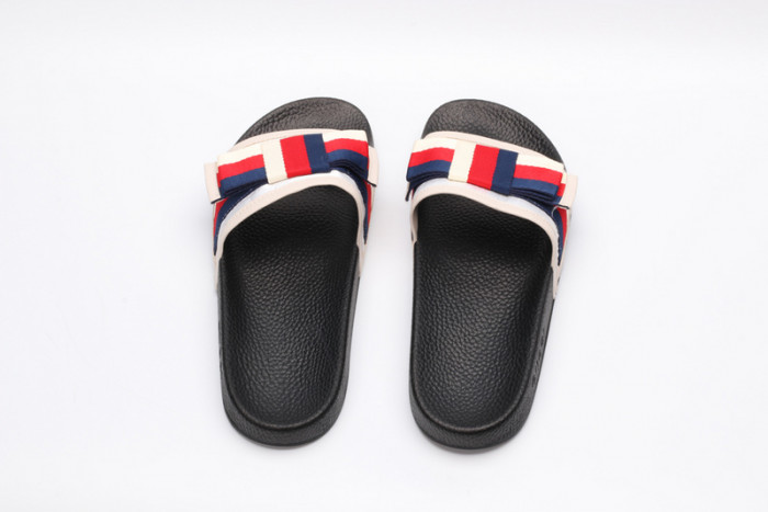 G DESIGNER SLIPPERS