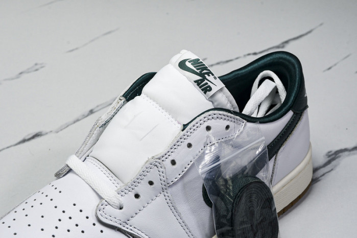 Air Jordan 1 Low OG WMNS “Oxidized Green” CZ0775-133