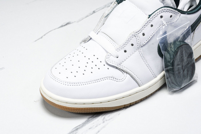 Air Jordan 1 Low OG WMNS “Oxidized Green” CZ0775-133