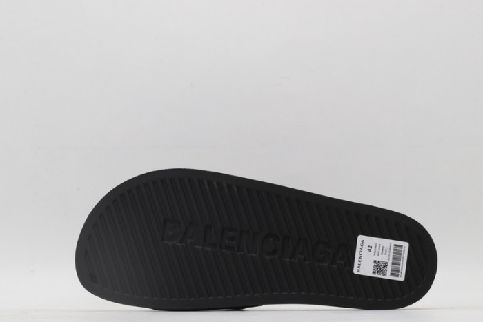 BLEN DESIGNER SLIPPERS