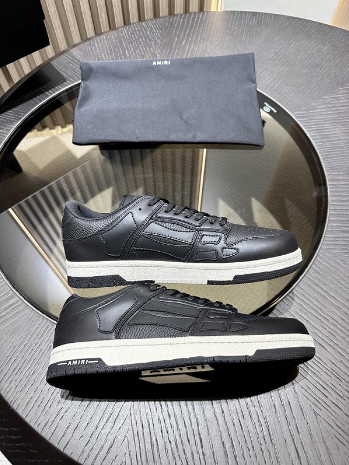 AM1R1 SNEAKERS