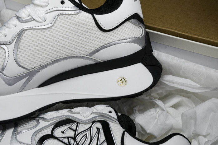 Alexander McQueen sneaker