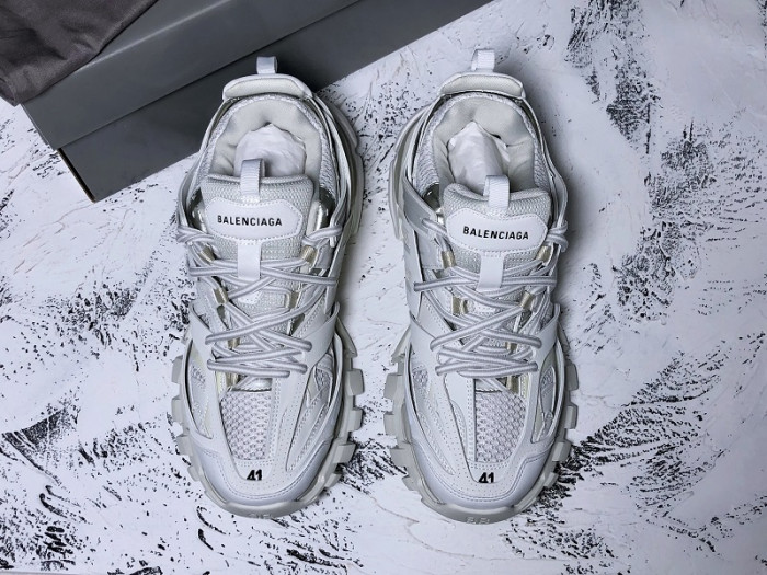 BLEN Track White 542023W1GB19000