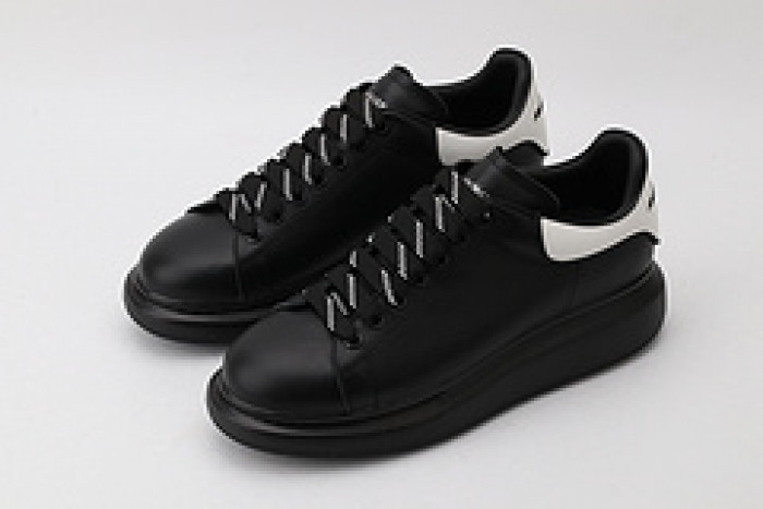 Alexander McQueen sneaker