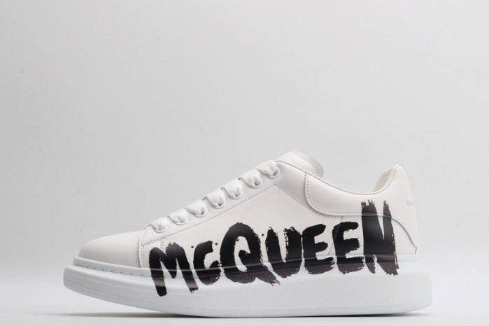 Alexander McQueen sneaker
