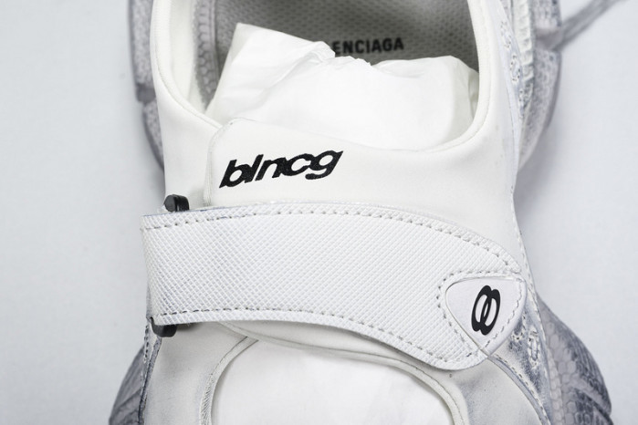 BLEN DESIGNER SLIPPERS