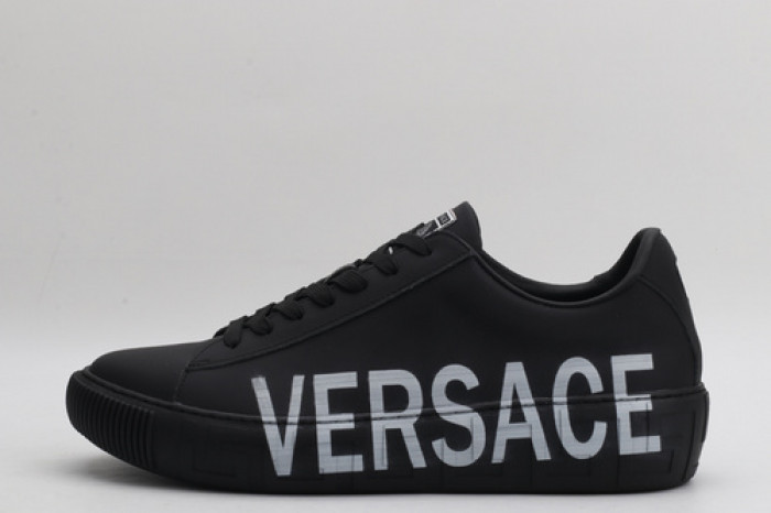 VER DESIGNER SNEAKERS