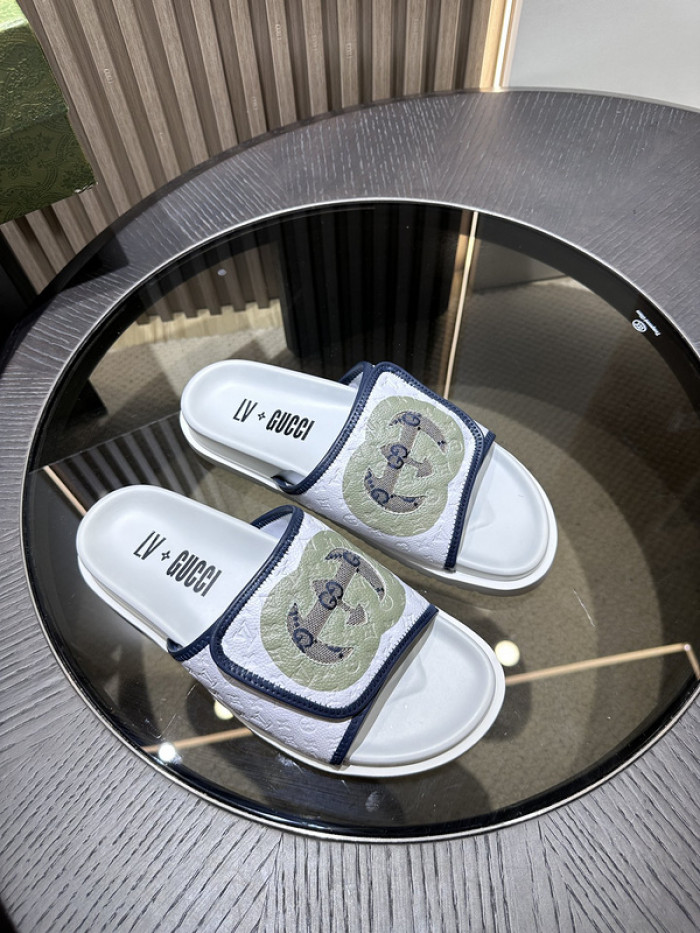 G DESIGNER SLIPPERS