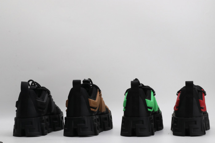 VER DESIGNER SNEAKERS