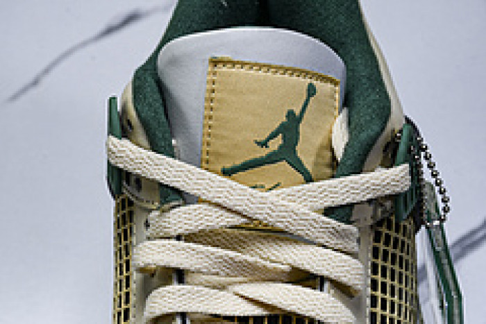 Jordan Air Jordan 4 Retro DC7770-106