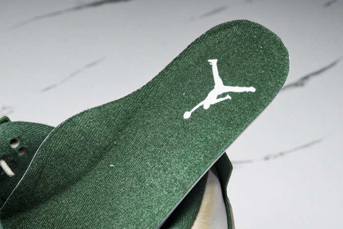 Jordan Air Jordan 4 Retro DC7770-106